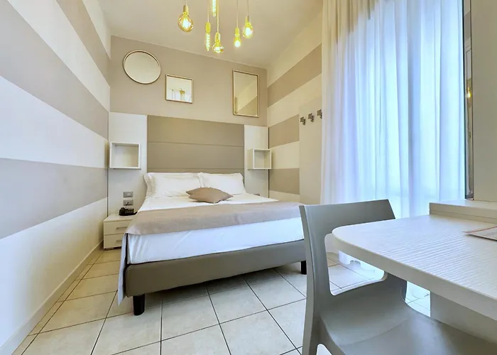 Hotel Lux