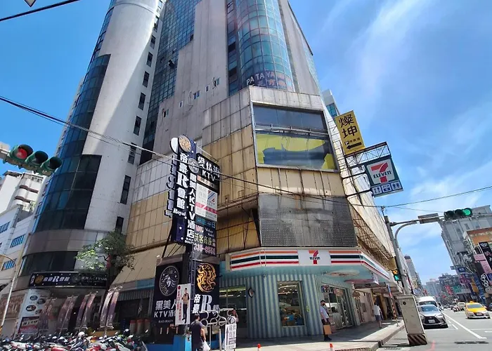 Honest&Warm Hotel