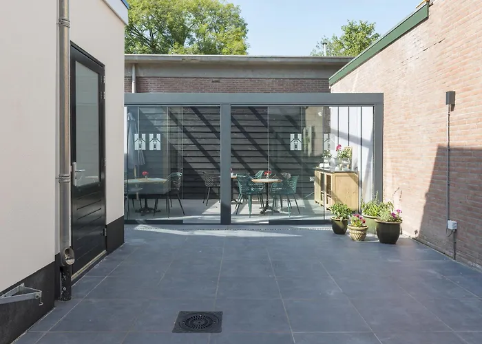 Petite Room With Wifi, Ac, And Shared Kitchen Tilburg
