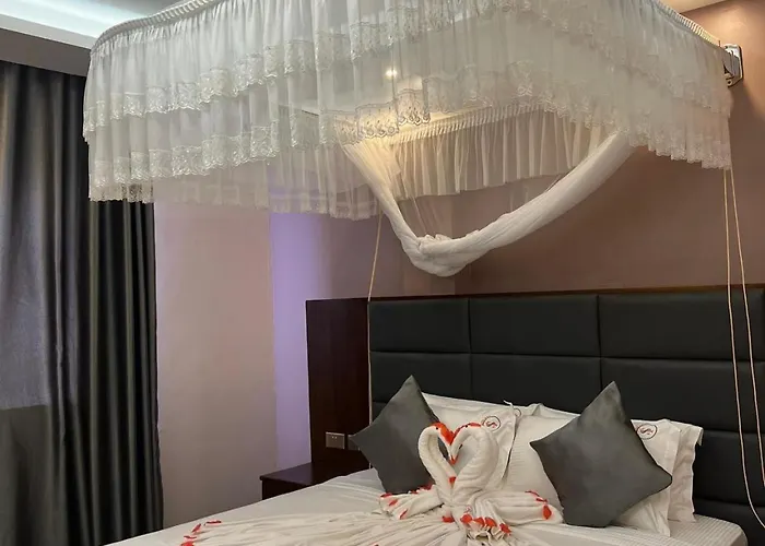Jinna Suites Hotel