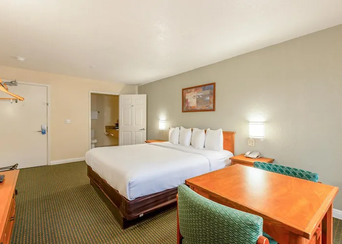 Hotel Avenida, San Clemente Beach