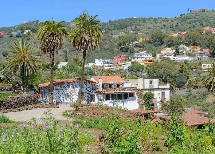 Quinta entre palmeras