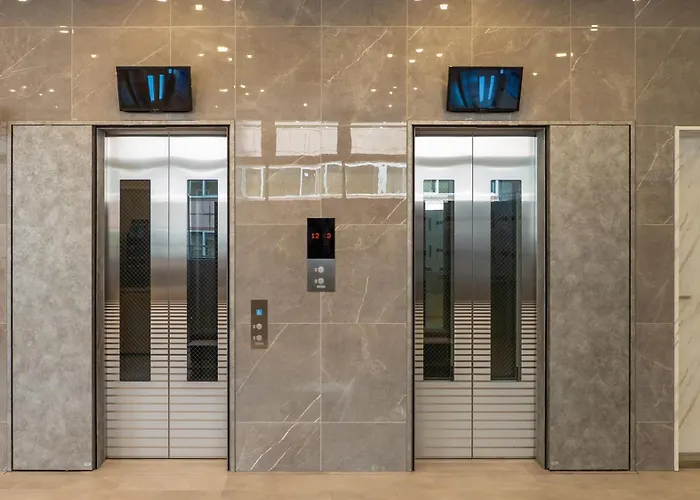 Toyoko Inn Kobe Sannomiya Ekimae