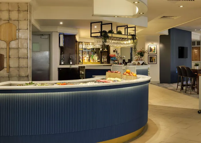 Doubletree By Hilton Manchester Airport