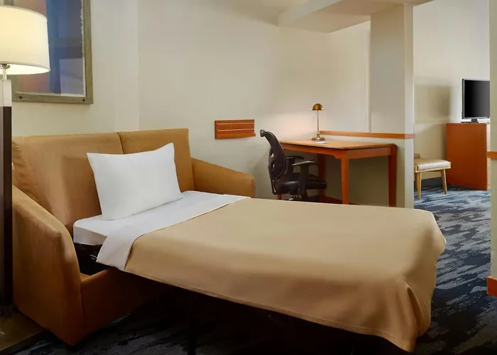 Fairfield Inn & Suites By Marriott Commerce