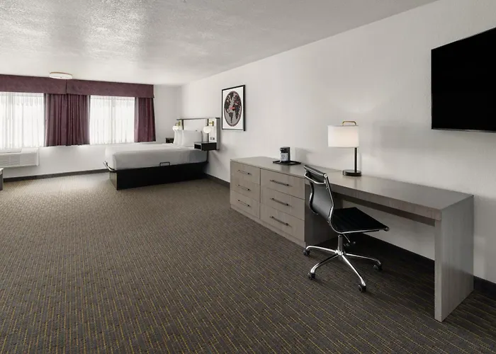 Sylo Hotel Denver Airport, A Ramada By Wyndham