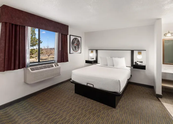 Sylo Hotel Denver Airport, A Ramada By Wyndham