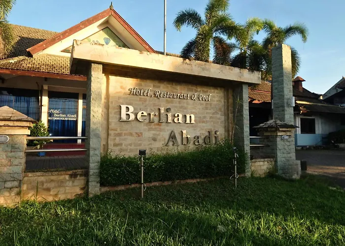 Berlian Abadi Hotel By Sinergi