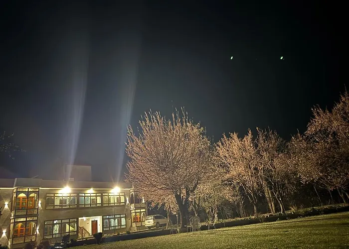 Summit Hotel Skardu