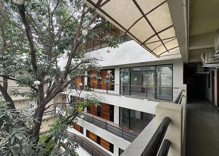 Franca Arcade near Quezon City Circle