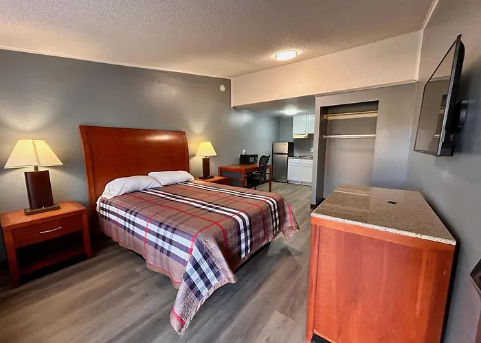 Sunwestern Suites