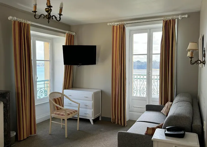 Logis Hotel Restaurant Le Printania