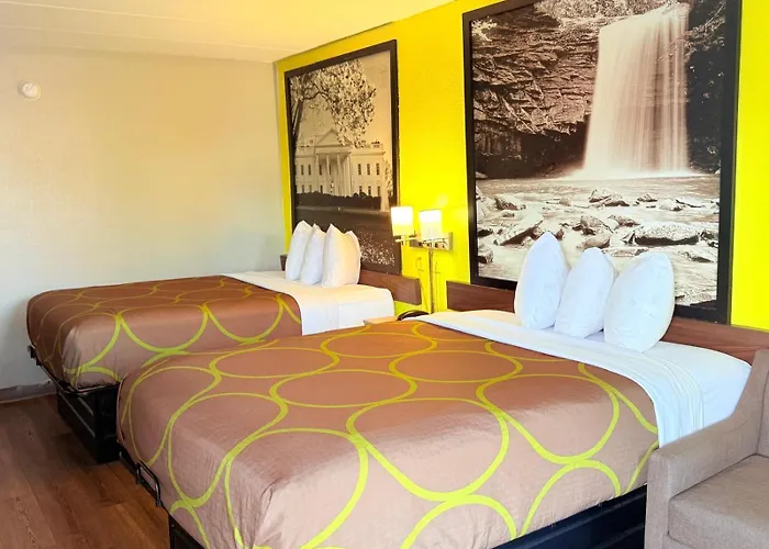 Super 8 By Wyndham Manassas