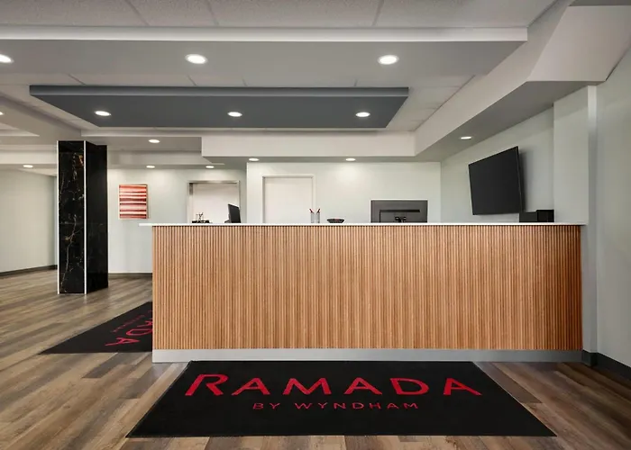 Ramada By Wyndham West Edmonton Hotel & Suites