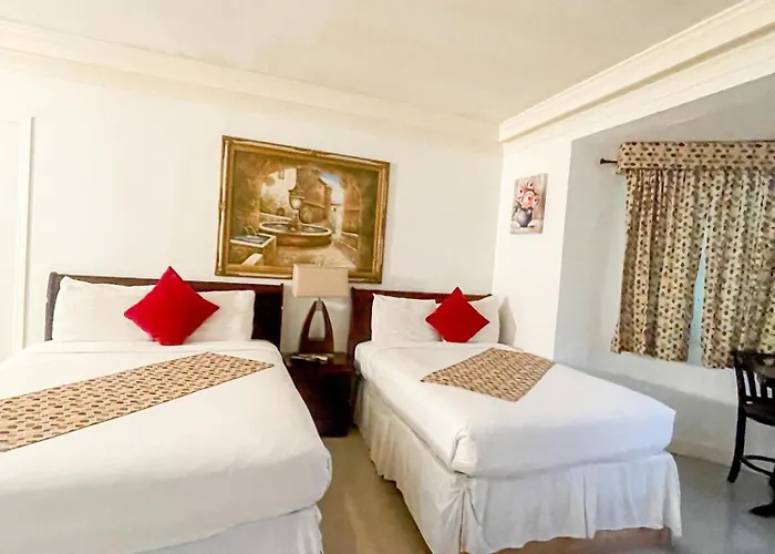 Bed and Breakfast Golden Palms House Nassau