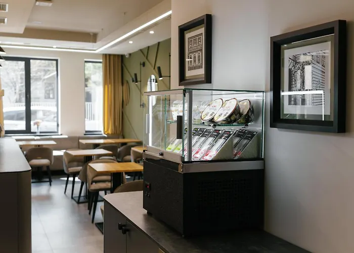 Select Hotel