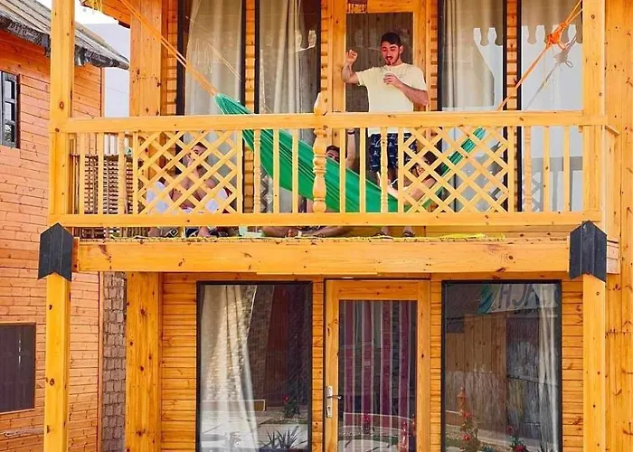 Green Beach Camp & Hotel