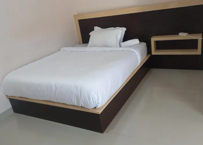Penginapan Malompek Syariah