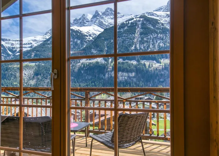 Heliantheme, The Lofty Penthouse