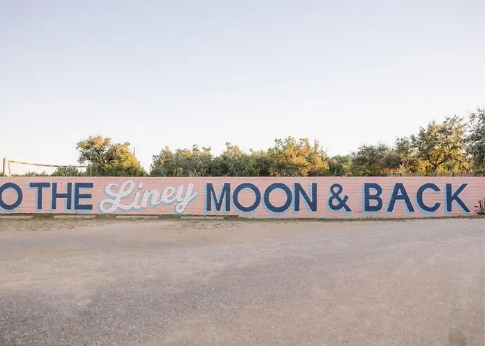 The Liney Moon