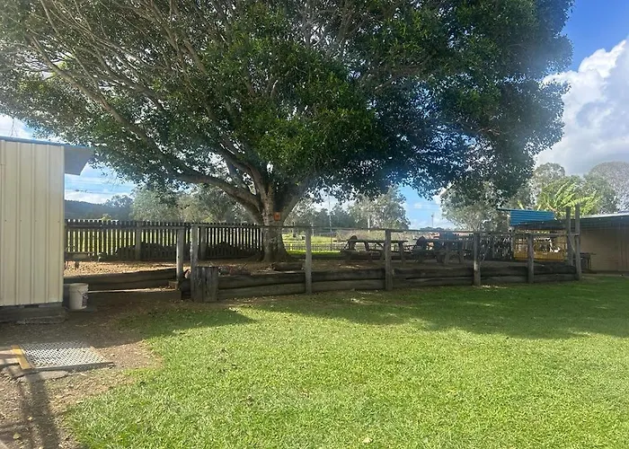 Gundy Pub & Caravan Park