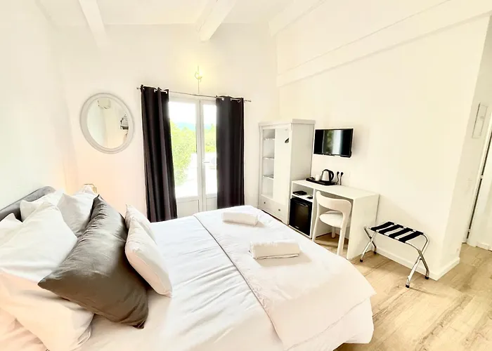 Villa B