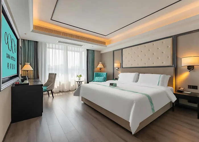 Xana Hotel Qionghai Municipal Government High-Speed Railway Station