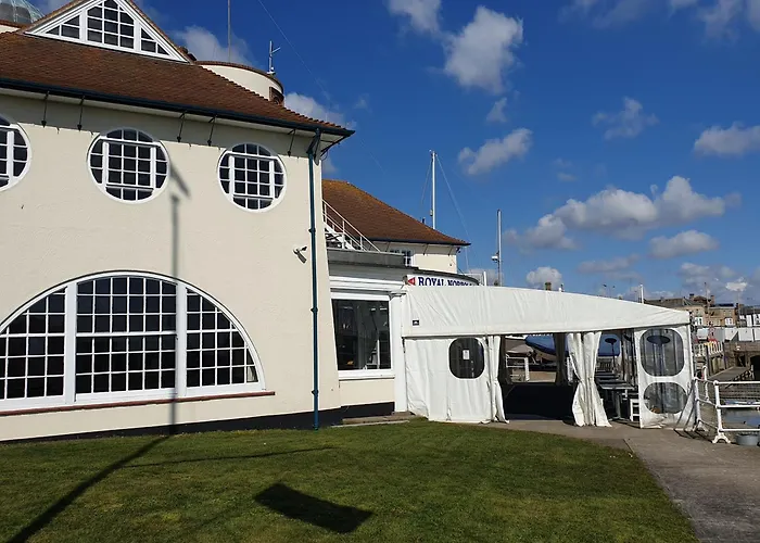 Royal Norfolk & Suffolk Yacht Club
