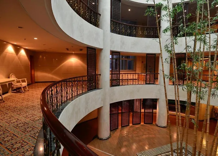 Baodao Exhibition Center Hotel