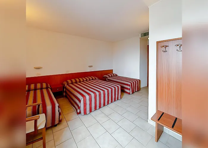 Hotel e Appartamenti La Solaria con parcheggio gratuito a soli 450 MT dalla nuova Basilica di Padre Pio