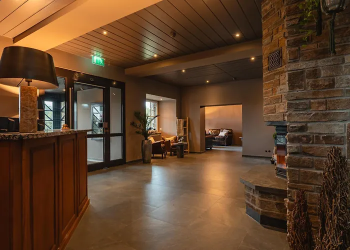 Naturhotel Sachsenbaude Oberwiesenthal - Indoor-Pool & Outdoor-Whirlpool
