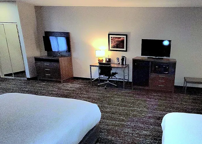 Best Western Plus Coachella Valley Inn & Suites