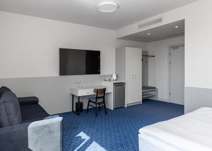 Roze Kurmajas Hotel