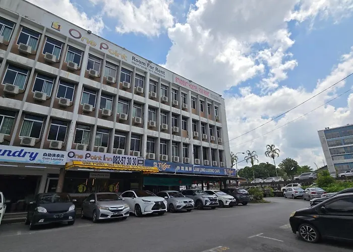 One Point Inn King Centre