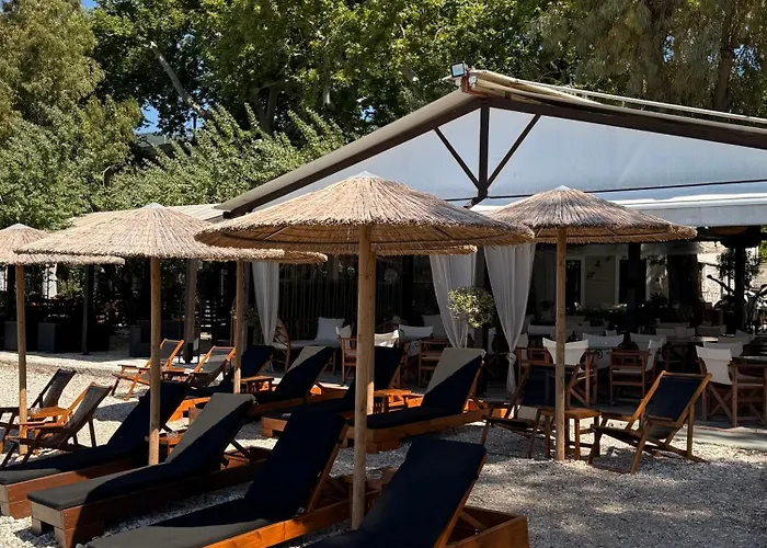 Pegasus Hotel & Coastal Cafe
