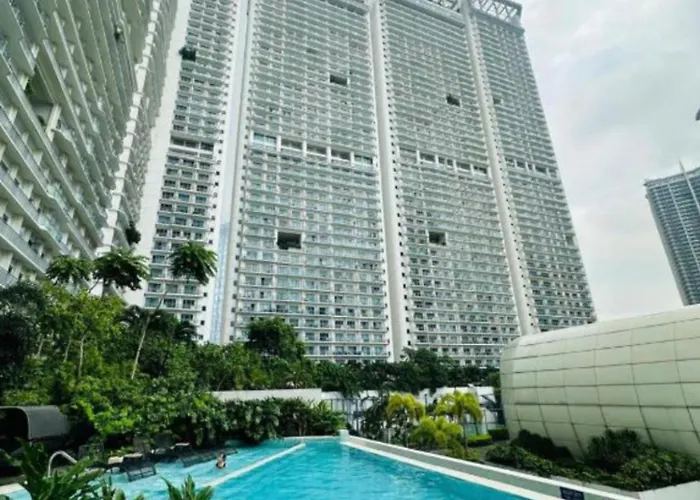 Novotel Residence Suites At Acqua Near Rockwell And Bgc