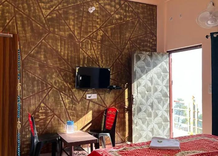 Gunjan Home Stay