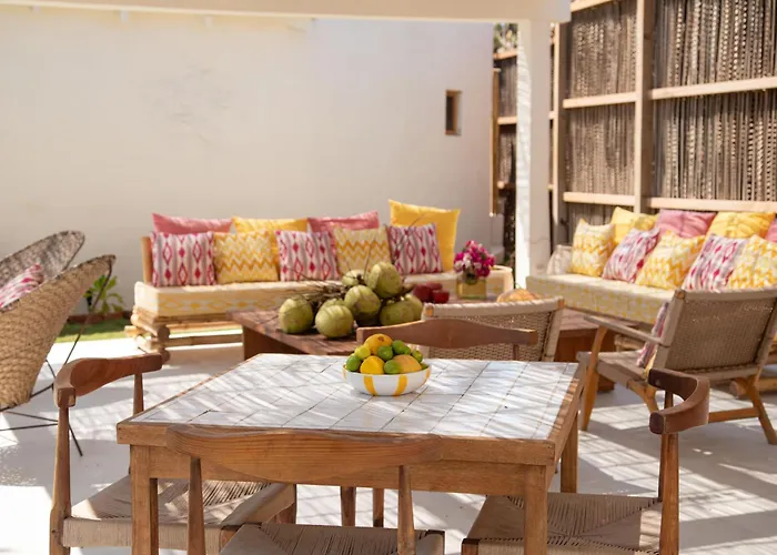 Hotel Pomelo