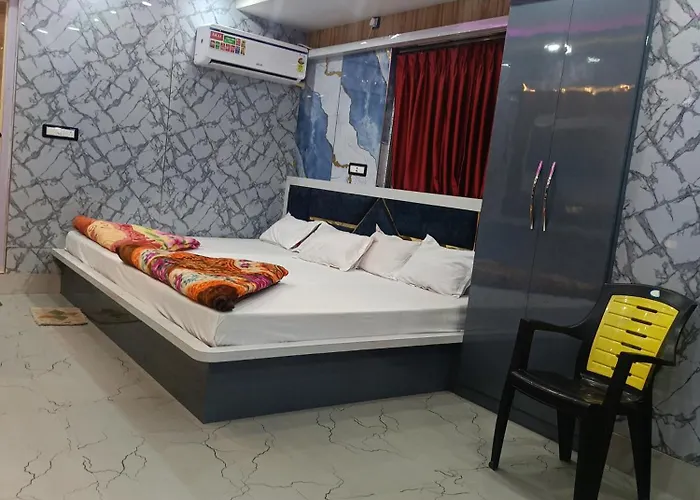 Hotel Dwarkadhish Tarapith