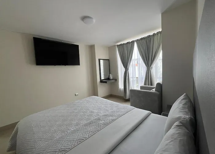 Hotel Iberia Plaza