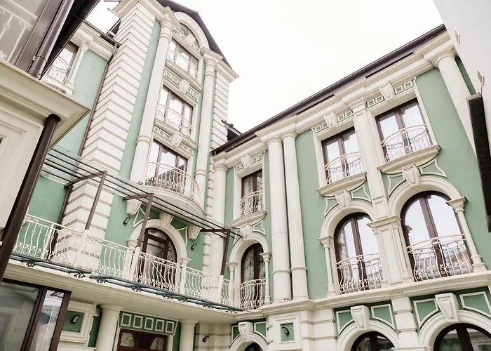 Панський Двір 2