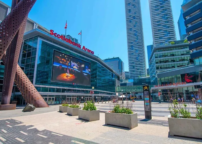 Holiday Inn Express Toronto Downtown By Ihg