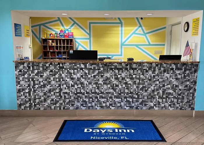 Days Inn By Wyndham Eglin Afb Niceville
