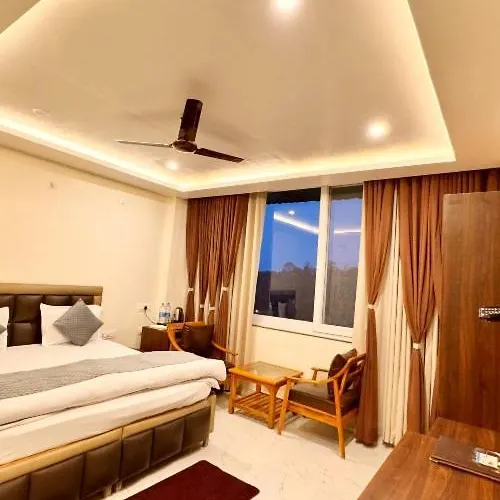 Tourist Pure Veg Hotel And Restaurant