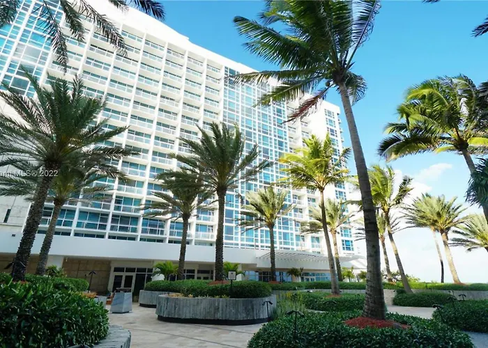Carillon Miami Beach Private Luxury Suites