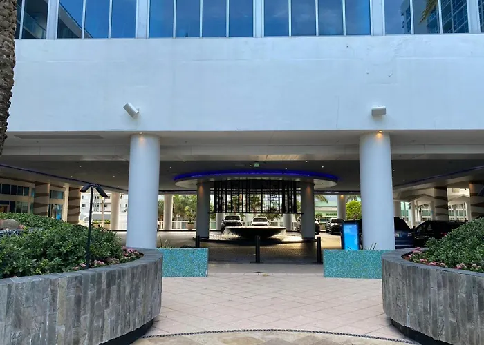 Carillon Miami Beach Private Luxury Suites