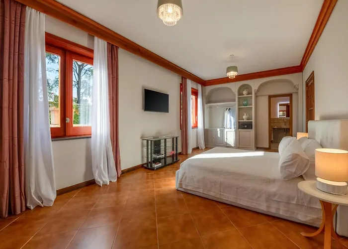 Sorrento Luxury