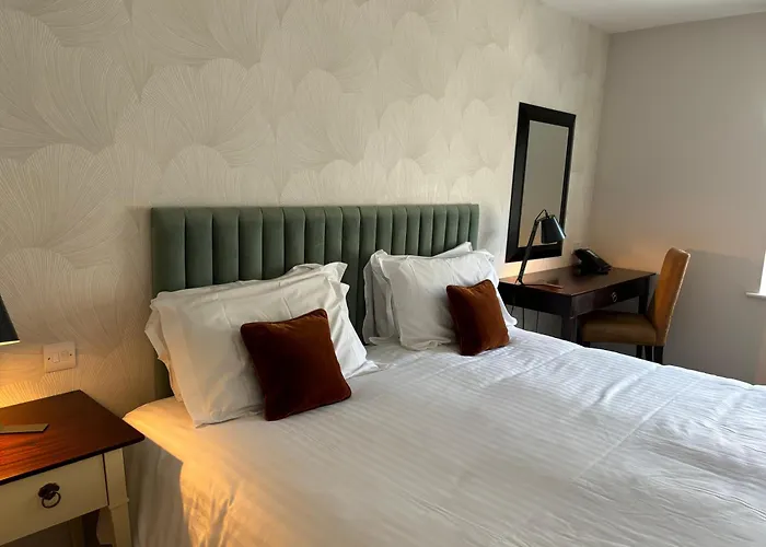 Hatherley Manor Hotel & Spa