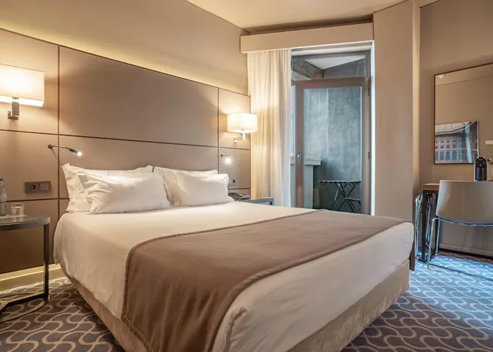 Hotel Dom Henrique - Downtown