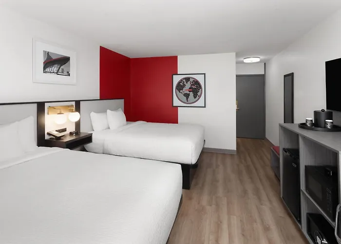Ramada By Wyndham Milwaukee